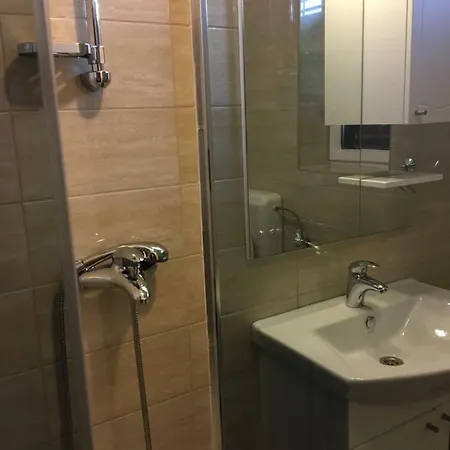 Katarina Apartment *